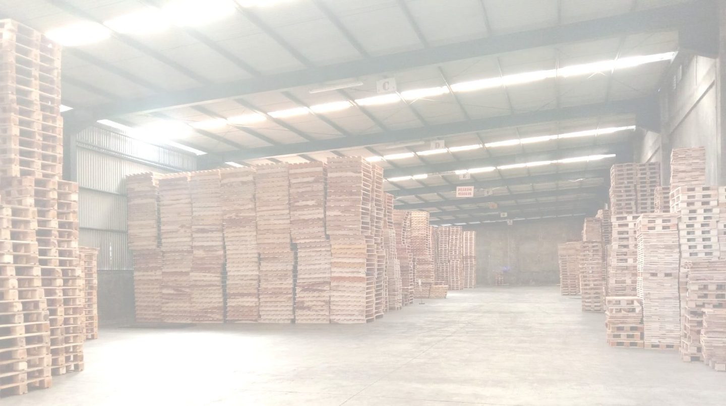 Gudang palet kayu